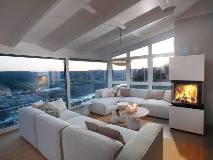 Ferienhaus für 22 Personen, mit Garten und Sauna sowie Terrasse, mit Haustier an der Mosel