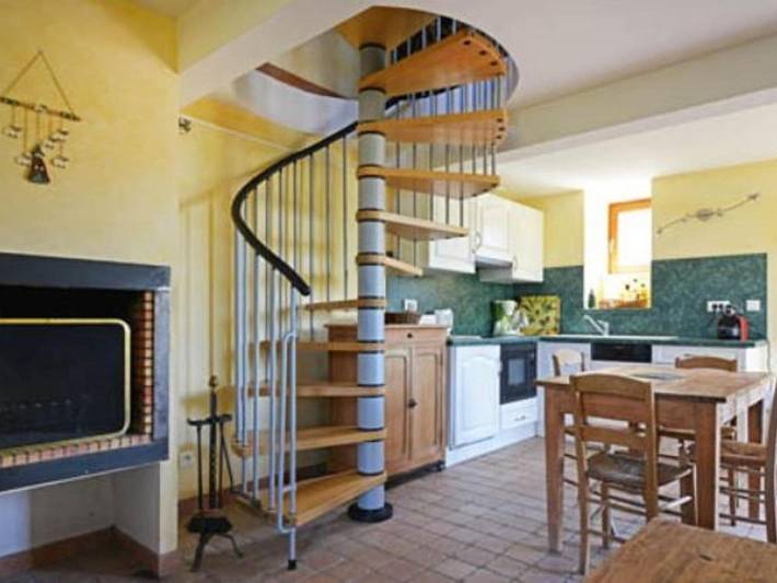 Location de vacances pour 2 personnes, avec terrasse ainsi que piscine et jacuzzi à Saint-Juéry - 2