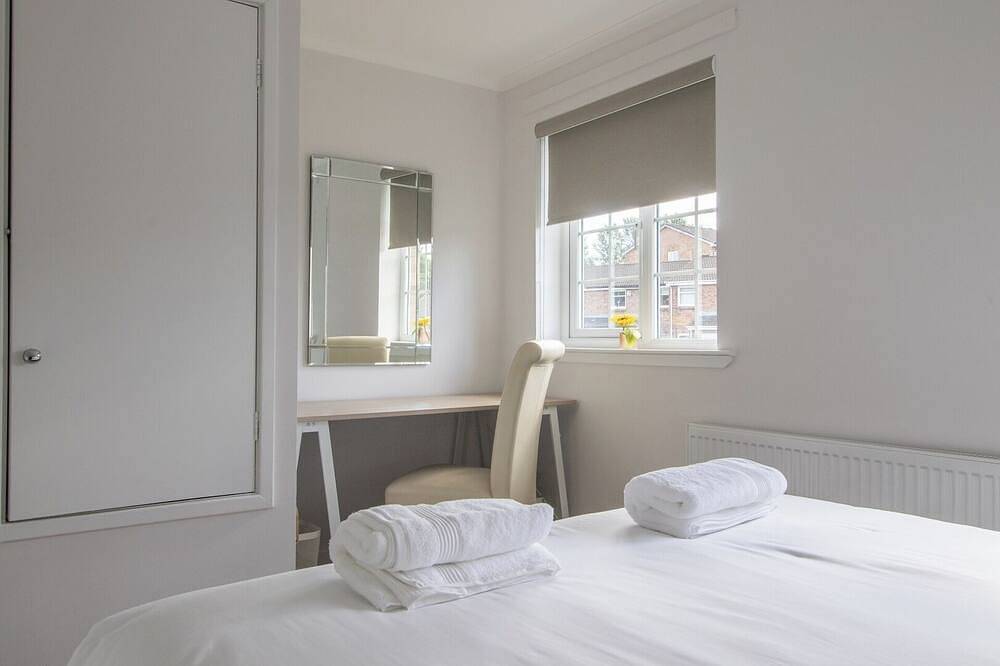 Modern 2-Bedroom Home near Glasgow and Edinburgh in Nord Lanarkshire