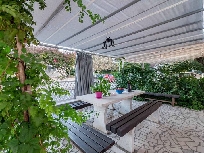 Ferienwohnung für 6 Personen, mit Garten in Fazana