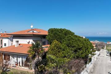 Ferienwohnung für 4 Personen, mit Garten in Marche