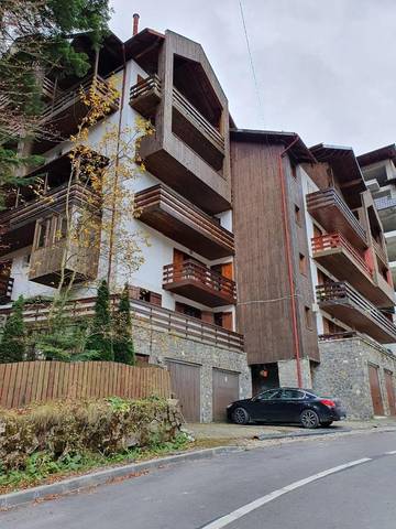 Gîte pour 4 personnes, avec vue et terrasse à Sinaia