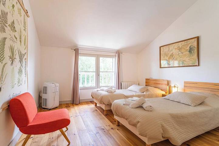 Chambre d’hôte pour 6 personnes, avec Jardin et Piscine à Naujac-sur-Mer