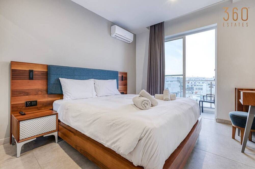 Apartamento inteiro, Pool access and a beautiful 1Br Apt in Swieqi in San Giljan, Ilha de Malta