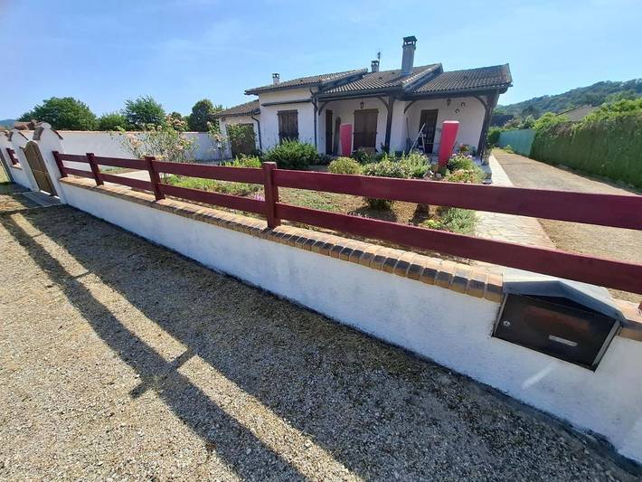 Ferienhaus für 8 Personen, mit Pool und Garten - 1