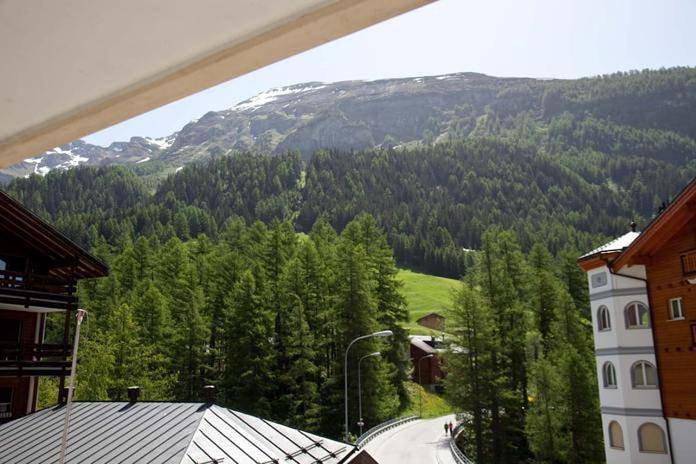 Gîte pour 4 personnes, avec vue et terrasse, animaux acceptés dans Thermes Du Grand Hotel Regina - 4