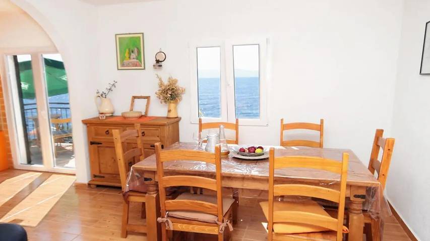 Ferienhaus für 9 Personen, mit Terrasse auf Hvar