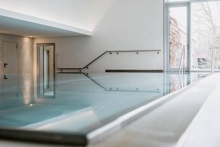 Hotel, mit Balkon/Terrasse und Pool sowie Sauna