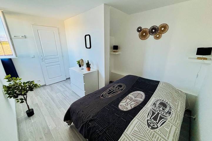 Location de vacances pour 8 personnes, avec balcon et jardin à Saint-Martin-d'Ordon - 4