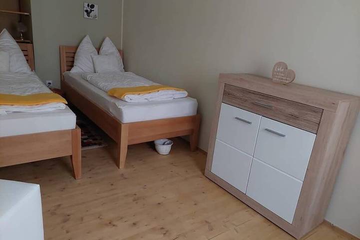 Ganze Wohnung, Ruhige, gemütliche Ferienwohnung (66qm) mit großer Terrasse in Herrnbaumgarten, Mistelbach (Niederösterreich)
