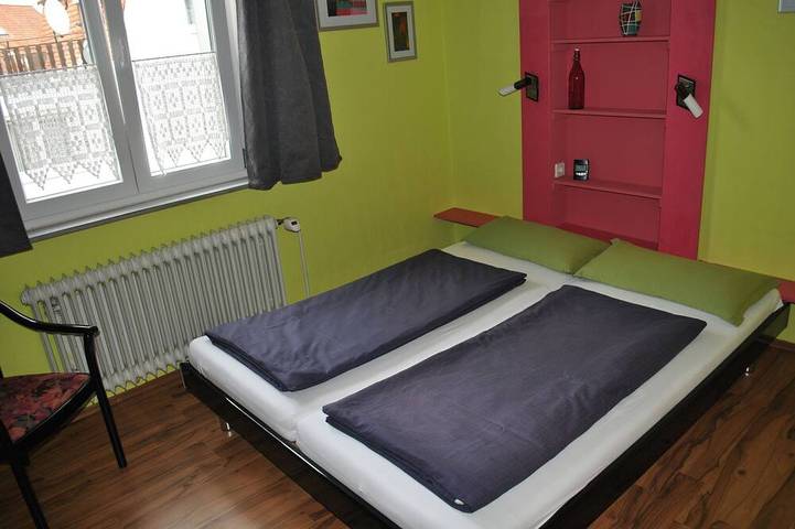 Appartement entier, Grand appartement près de Legoland avec un beau jardin et une terrasse couverte. in Giengen an der Brenz, Albtäler Radweg Region