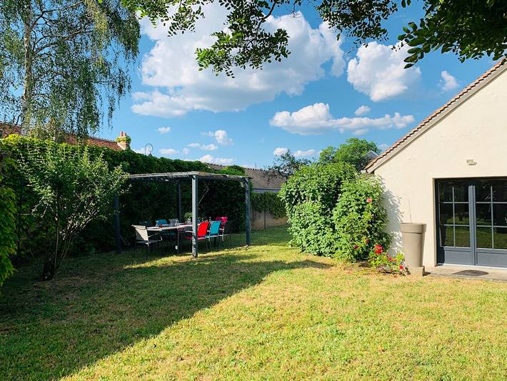 Gîte pour 18 personnes, avec terrasse et jardin à Maslives - 4
