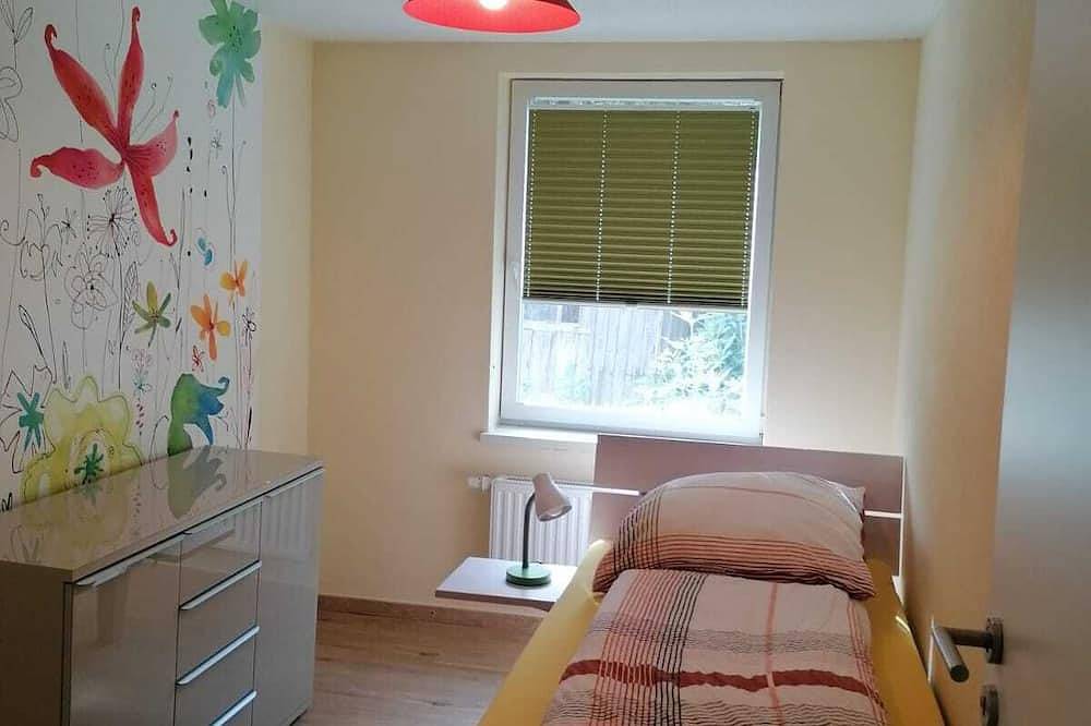 Ganze Wohnung, Gemütliche Ferienwohnung \"Auszeit\" am Bauernhof mit Bergblick, Wlan, Terrasse & Garten in Amtzell, Württembergisches Allgäu