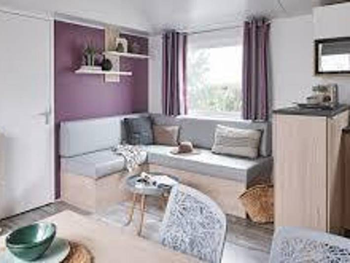 Mobil home pour 6 personnes, avec bassin pour enfant, animaux acceptés dans Séniergues - 4