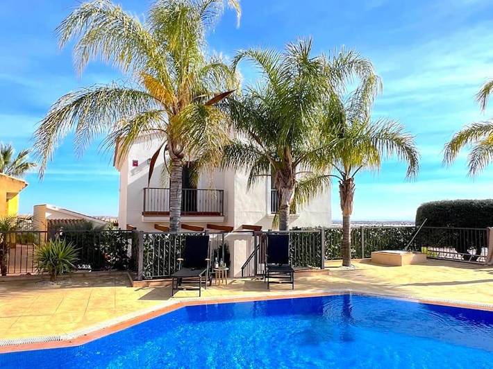 Chalet para 6 personas, con Balcón y Terraza además de Jardín y Piscina en Huerta de Murcia