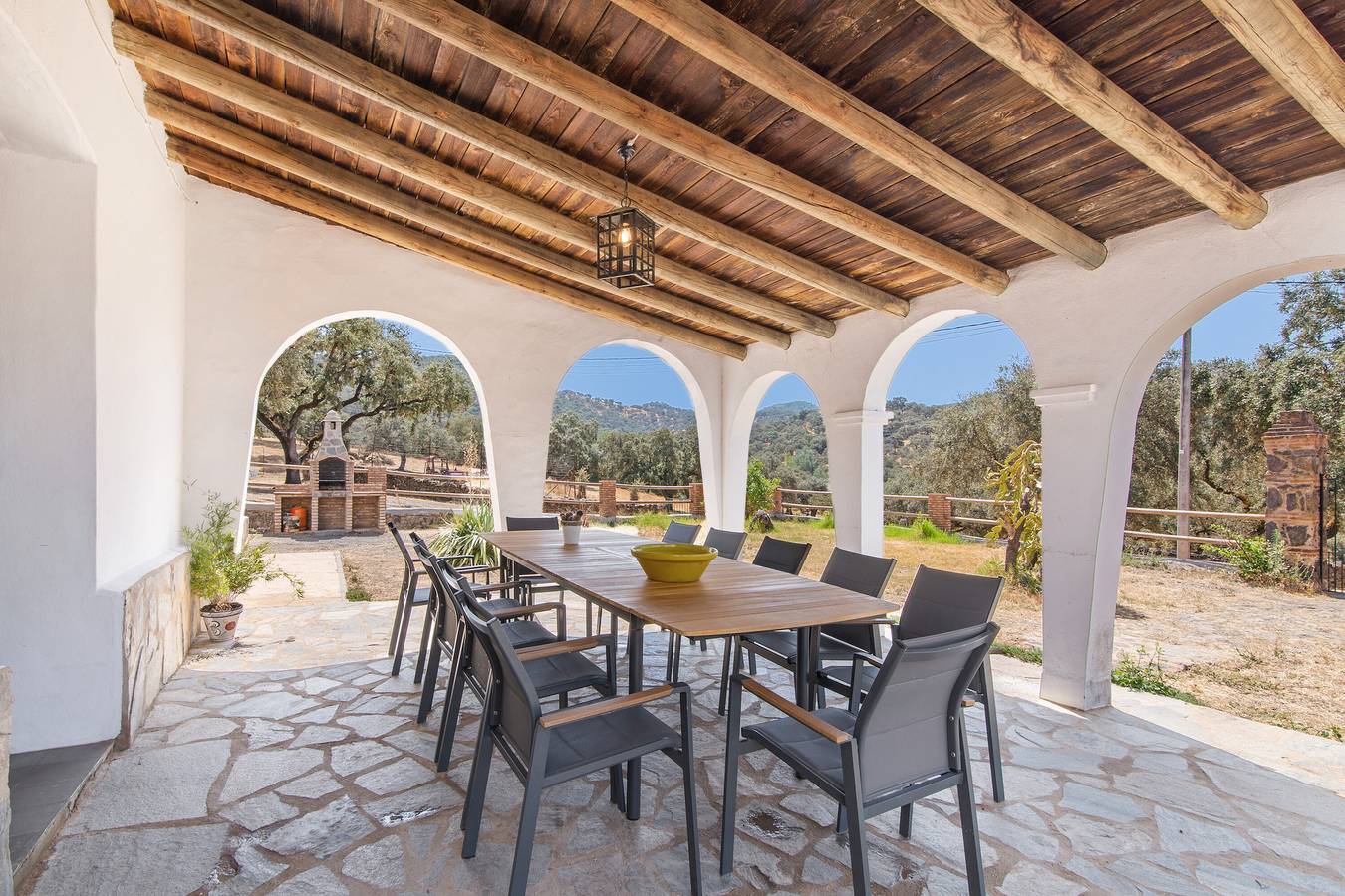 Maison de campagne 'Las Cabrillas La Nava' avec vue sur les montagnes, piscine et climatisation in La Nava, Sierra de Aracena y Picos de Aroche