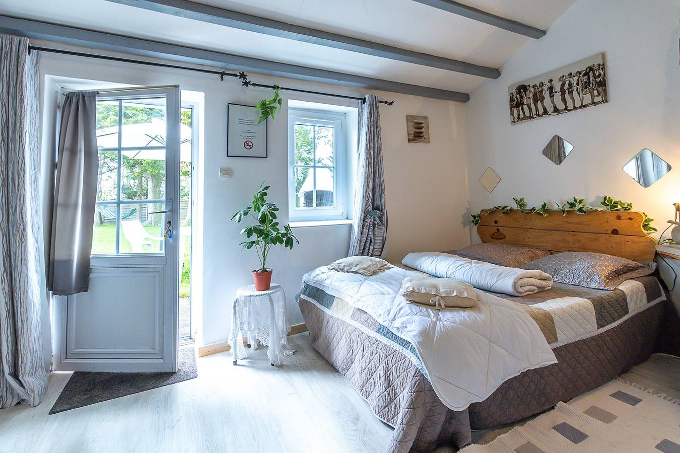 Landhaus 'Neu - Gite Jennifer Piscine Et Spa' mit Gemeinschaftspool, privater Terrasse und Wlan in Saint-Jean-de-Monts, Vendée