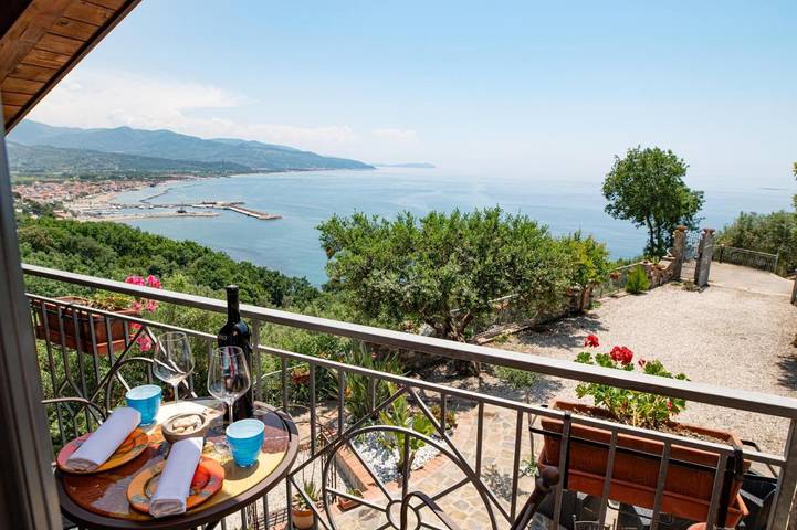 Casa vacanza per 2 persone, con giardino in Cilento