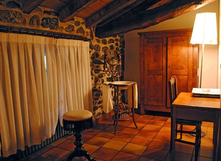 Casa rural para 12 personas, con jardín en Goyerri - 4