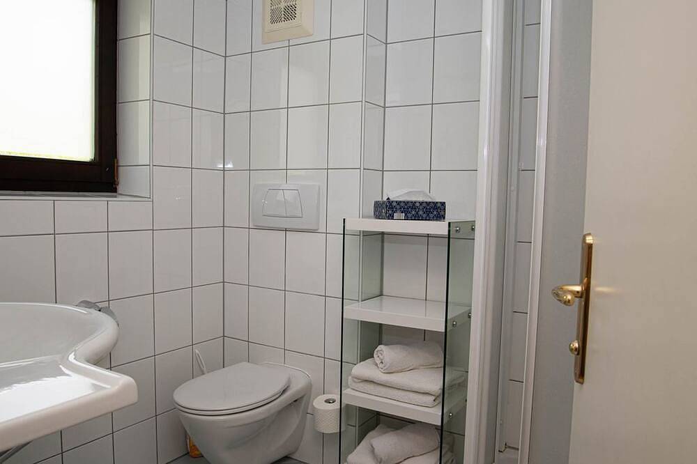 Ganze Wohnung, Appartement \"Dobratsch\" - Ferienwohnungen Villa Mayr in St. Magdalen (Villach), Villach