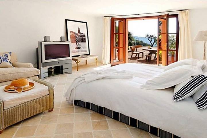 Location de vacances pour 12 personnes, avec terrasse et jardin dans l'Escalet - 2