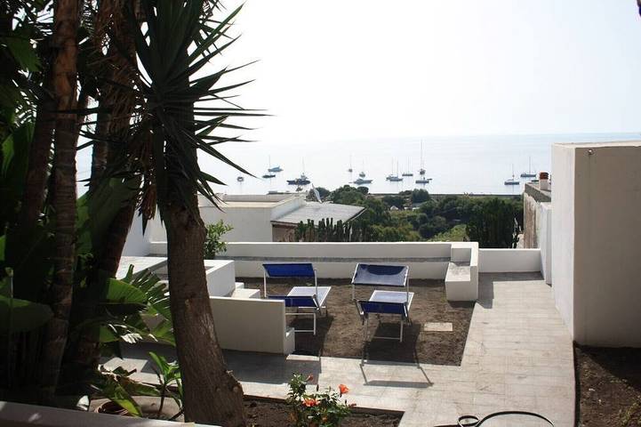 Ferienhaus für 6 Personen, mit Terrasse und Garten - 1