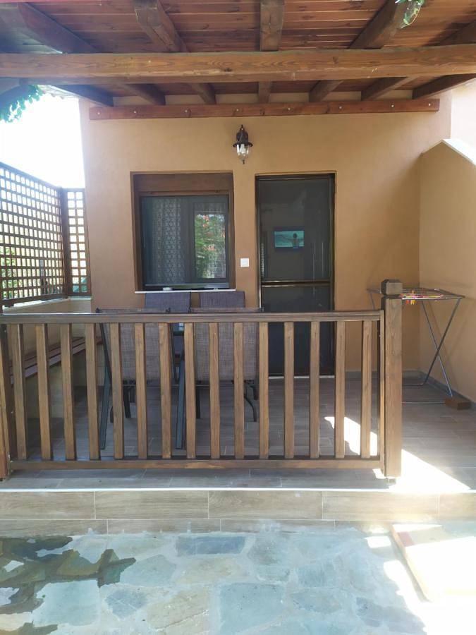 Location de vacances pour 6 personnes, avec jardin et vue dans Ormos Panagias - 2