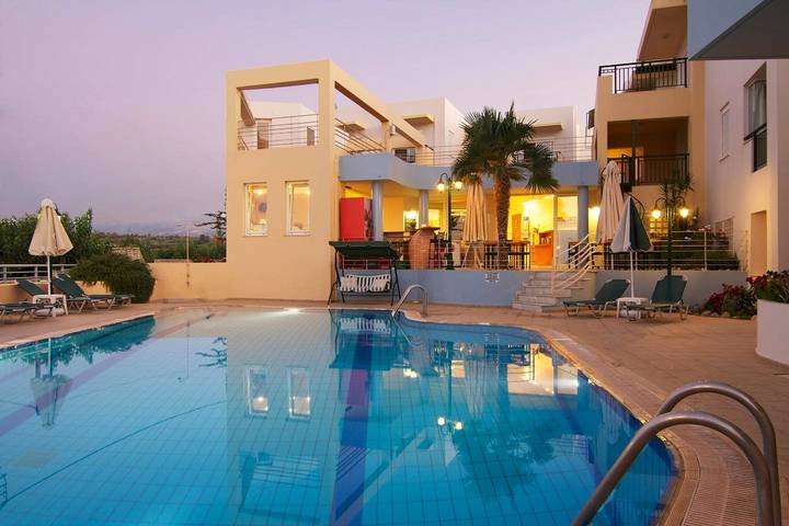 Ferienwohnung für 4 Personen, mit Balkon und Garten sowie Pool in Rethymno und Umgebung - 2