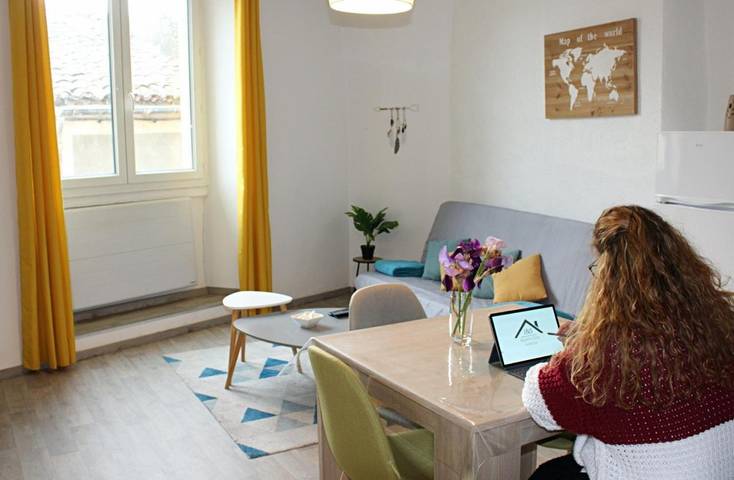 Gîte pour 3 personnes à Villeneuve-de-Berg