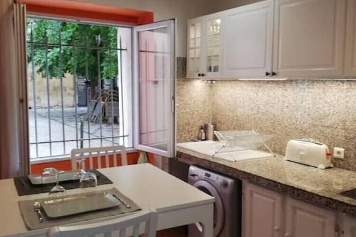 Gîte pour 2 personnes dans Office De Tourisme D Aix En Provence