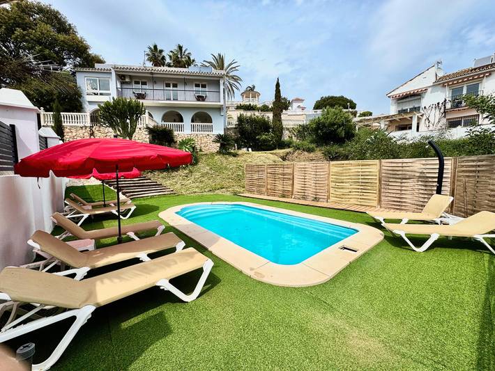 Casa de vacaciones para 8 personas, con jardín y jacuzzi en Mijas