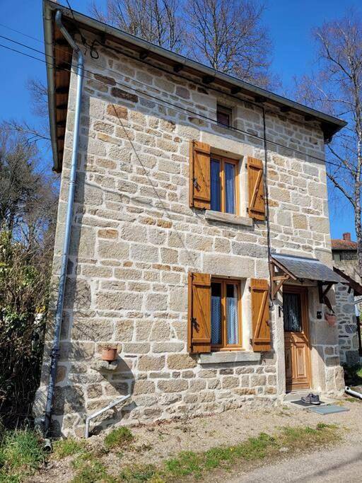 Location de vacances pour 4 personnes, avec Terrasse et Jardin à Saint-Julien-le-Petit