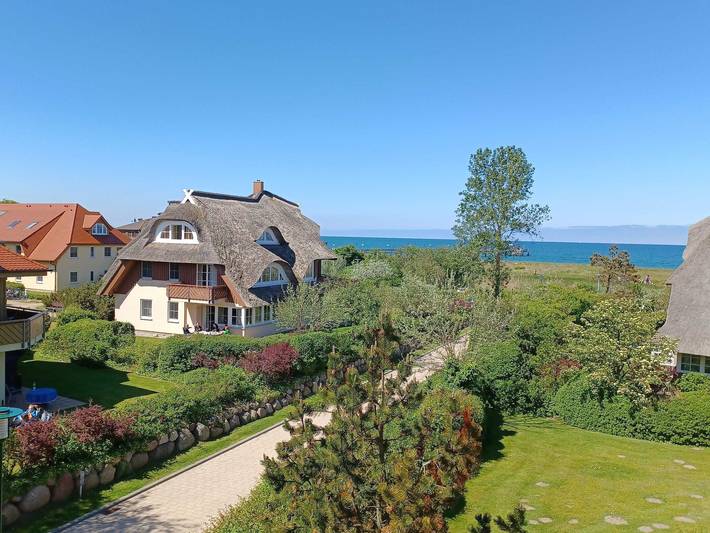 Ferienwohnung für 4 Personen, mit Balkon und Seeblick in Wustrow