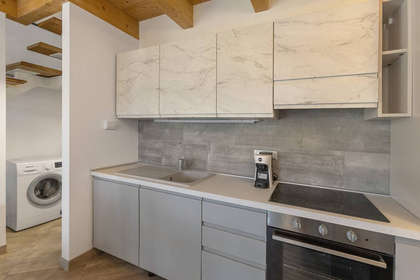 Appartamento intero, Appartamento 'Meletta' con giardino privato, Wi-Fi e aria condizionata in Sestri Levante (Città), Sestri Levante