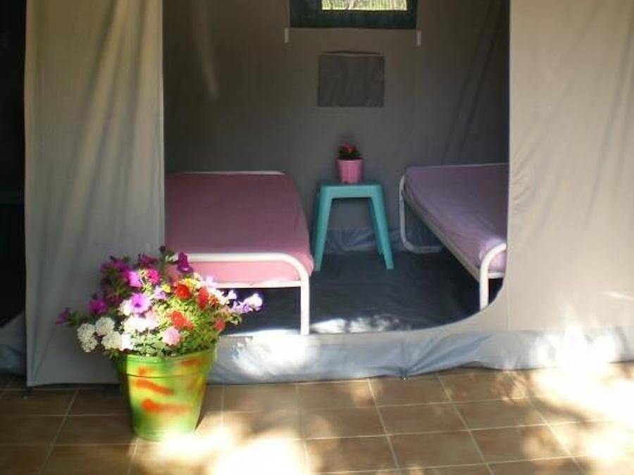 La Rouvière les pins - Bungalowzelt 4 personen - Karibik, ohne Sanitär in Vagnas, Ardèche