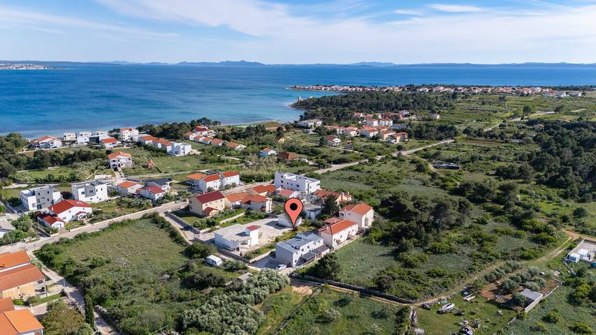 Villa pour 8 personnes, avec piscine et jardin, animaux acceptés dans Vir