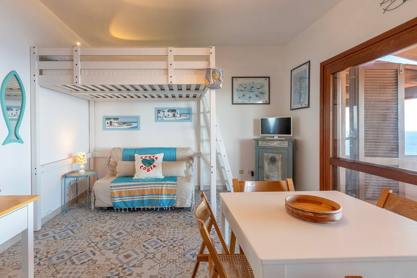 Appartement entier, Appartement 'Il Belvedere Di Achille' avec vue sur mer, terrasse privée et climatisation in Costa Paradiso, Trinità d'Agultu e Vignola