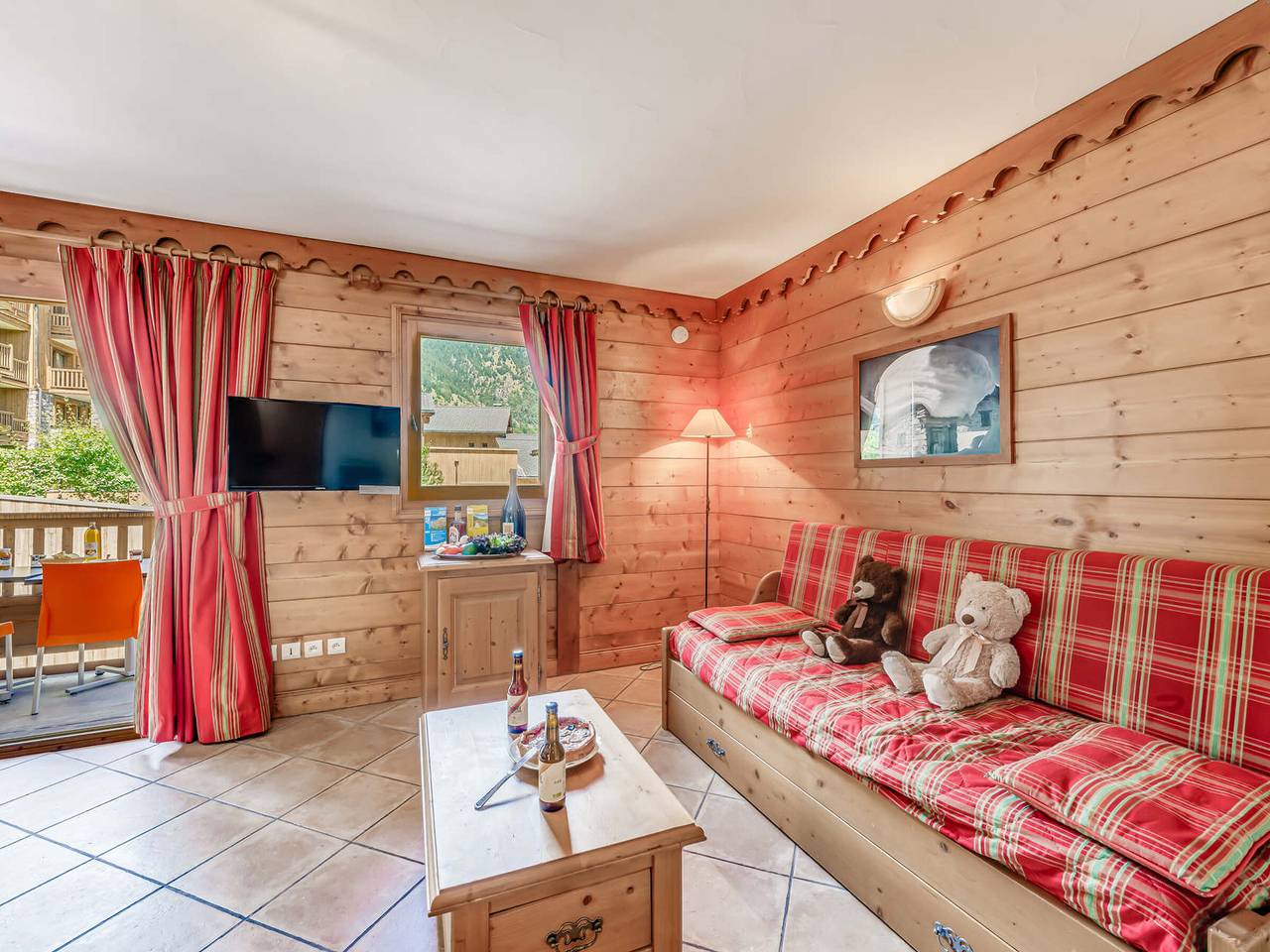 Appartement entier, Champagny - Apt 4 pers, 34m², Wifi, garage privé, accès piscine & Spa in Champagny-en-Vanoise, Parc National de la Vanoise