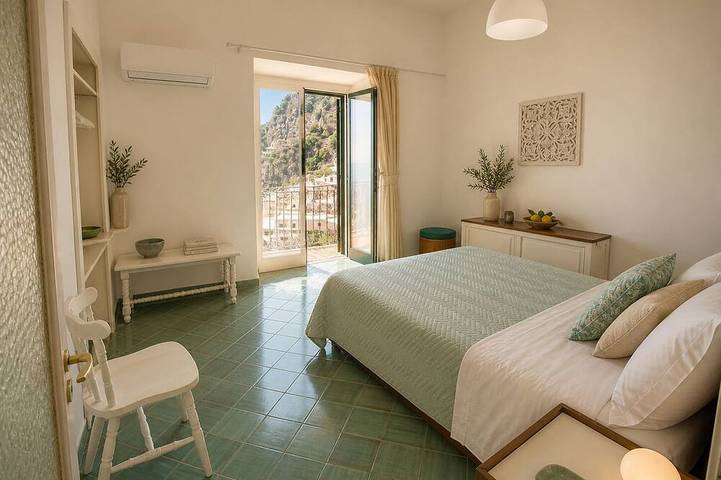 Positano Villa with Sea View Terrace – Walk to Beach & Town - Amalfi Coast in Spiaggia Fornillo, Positano