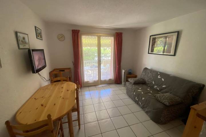 Gîte pour 3 personnes, avec Balcon et Terrasse dans Boulouris - 2