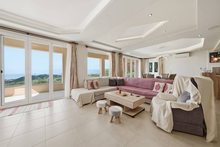 Villa for 7 personer med have in Korfu