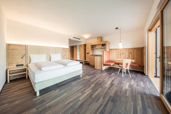 Holiday apartment for 2 people, with garden and balcony, with pets - 1