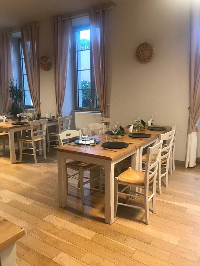 Hôtel pour 2 personnes, avec jardin et vue à Saint-Sulpice-le-Dunois
