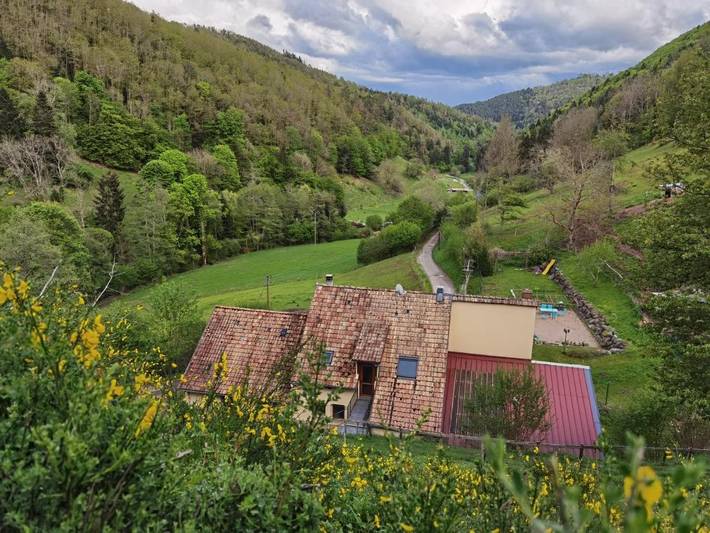 Location de vacances pour 4 personnes, avec Balcon et Terrasse ainsi que Jardin et Vue à Rombach-le-Franc