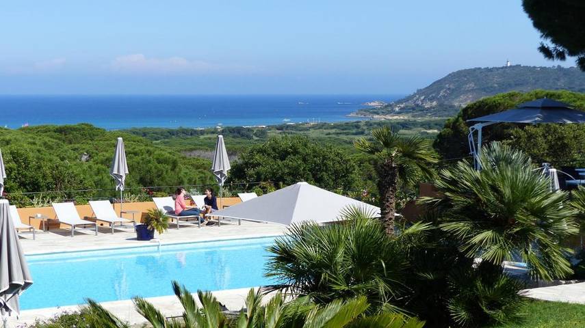 Hôtel pour 2 personnes, avec jardin et piscine