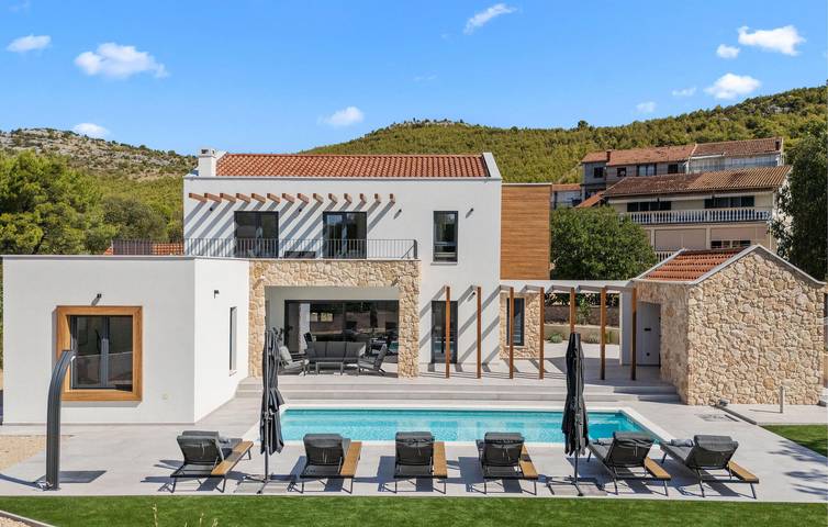 Holiday home for 8 people, with pool and terrace, with pets - 1
