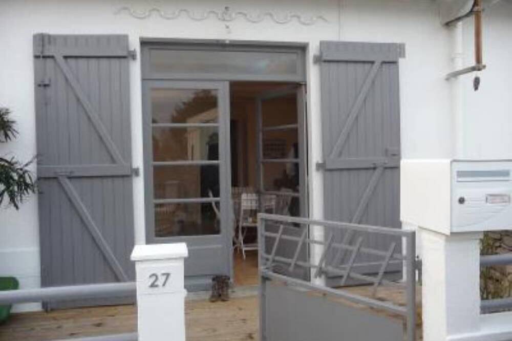 Petite maison typiquement noirmoutrine à 243 pas de la plage du vieil in Noirmoutier-en-l'Île, Noirmoutier