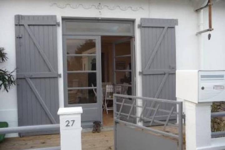 Petite maison typiquement noirmoutrine à 243 pas de la plage du vieil in Noirmoutier-en-l'Île, Noirmoutier