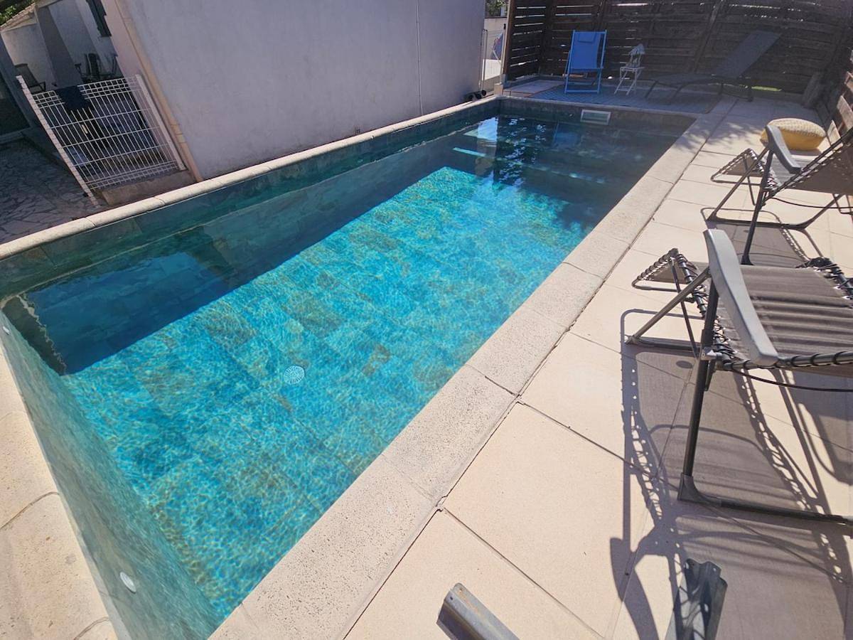 Villa Petite Camargue piscine bali au sel climatisation 15min plages 3 chambres in Marsillargues, Côte méditerranéenne (France)