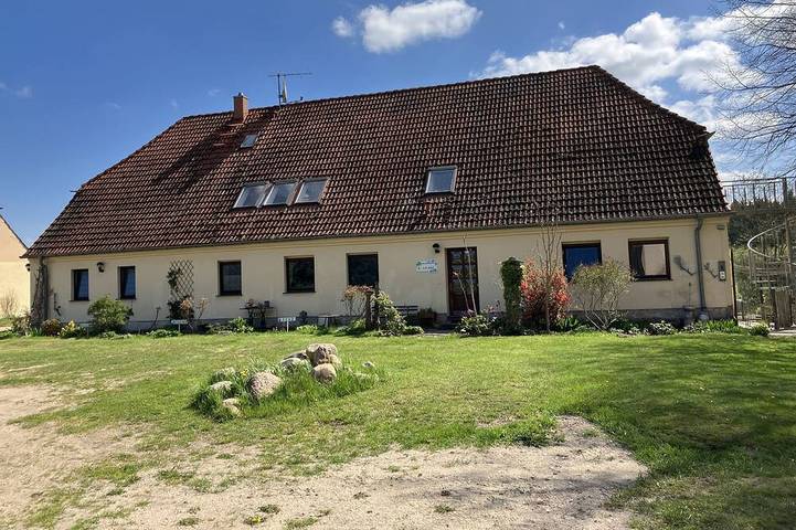 Ferienwohnung für 6 Personen, mit Terrasse und Whirlpool, mit Haustier in Carpin